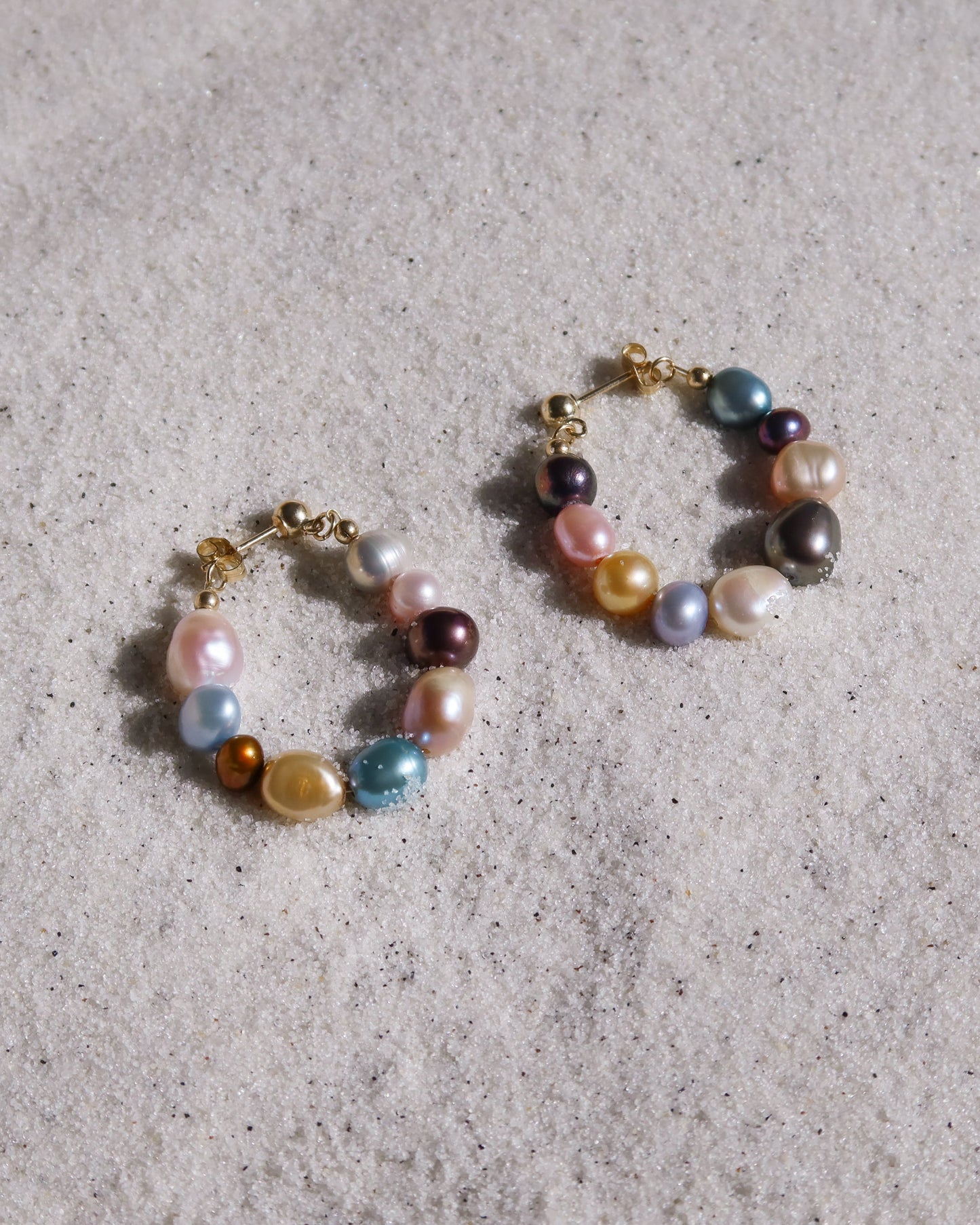 Party Wave Connected Studs