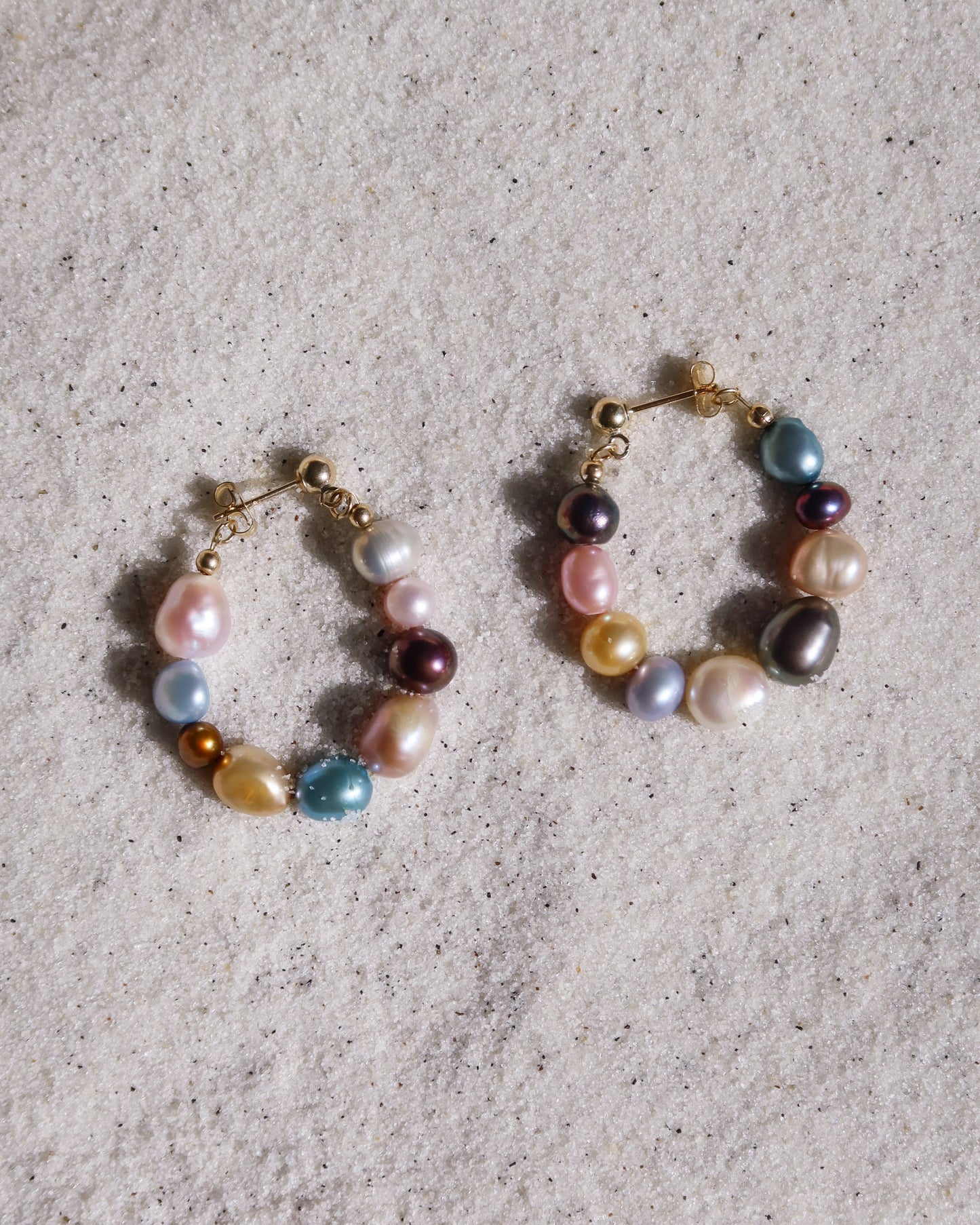 Party Wave Connected Studs