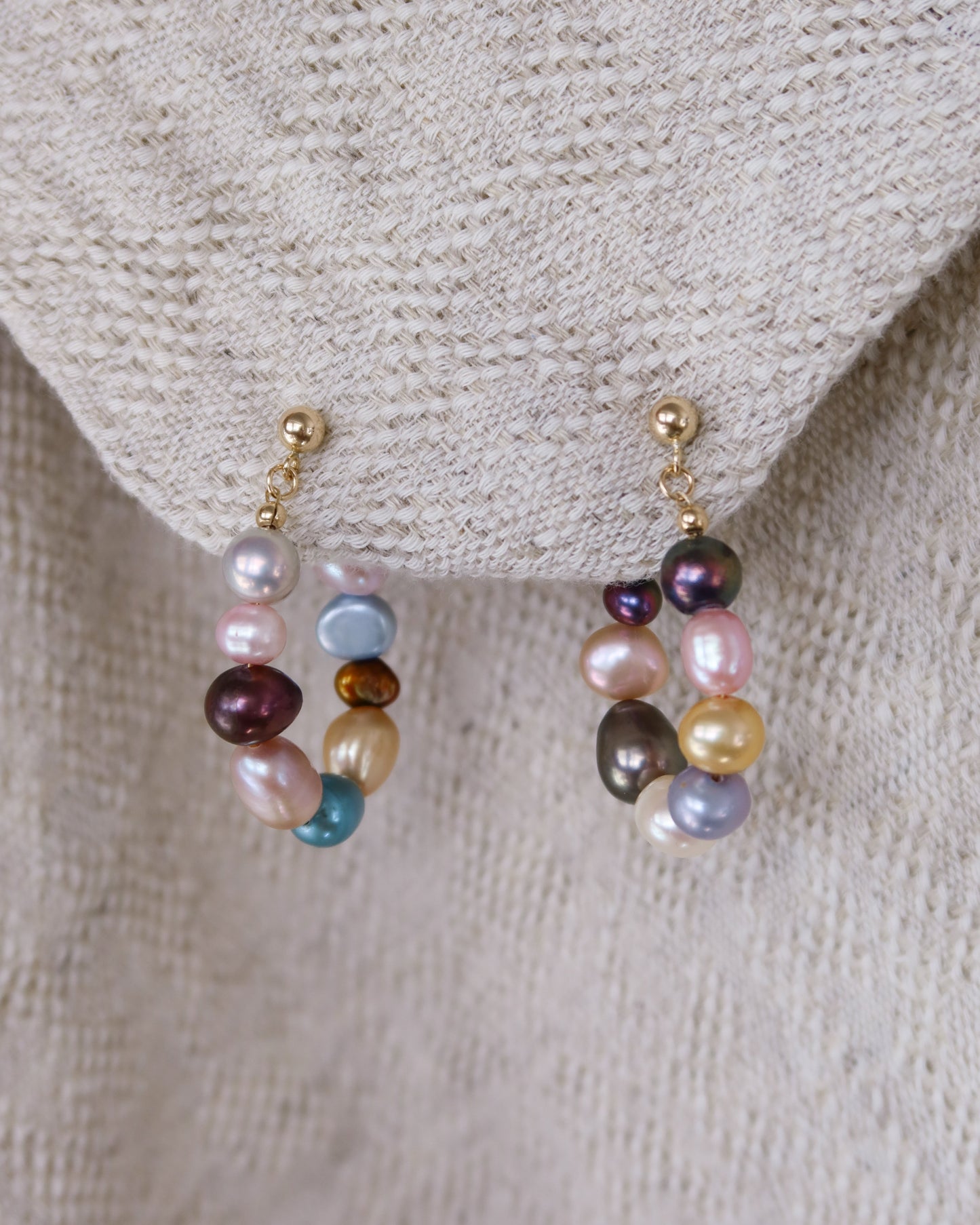 Party Wave Connected Studs