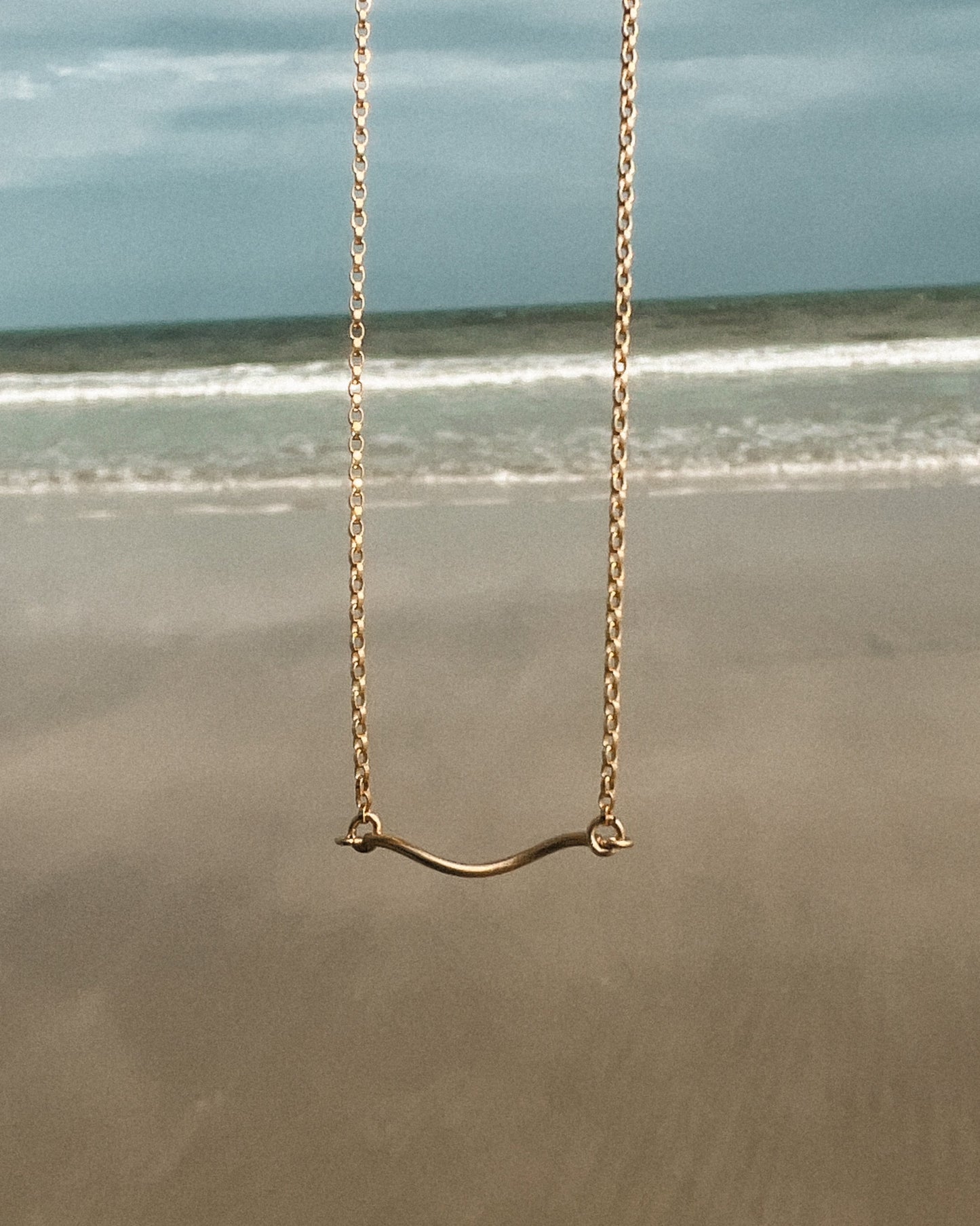 Becky Wave Necklace
