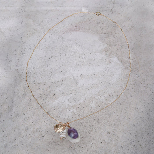 Essenshell Charm Necklace - Gold